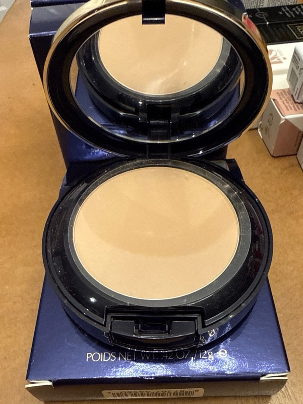 Estee Lauder Compact Pressed Powder - Beige